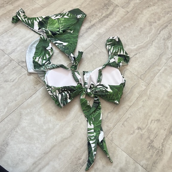 Beach Joy bathing suit. Bought without trying on and it is slightly too big. NWT - Picture 4 of 6